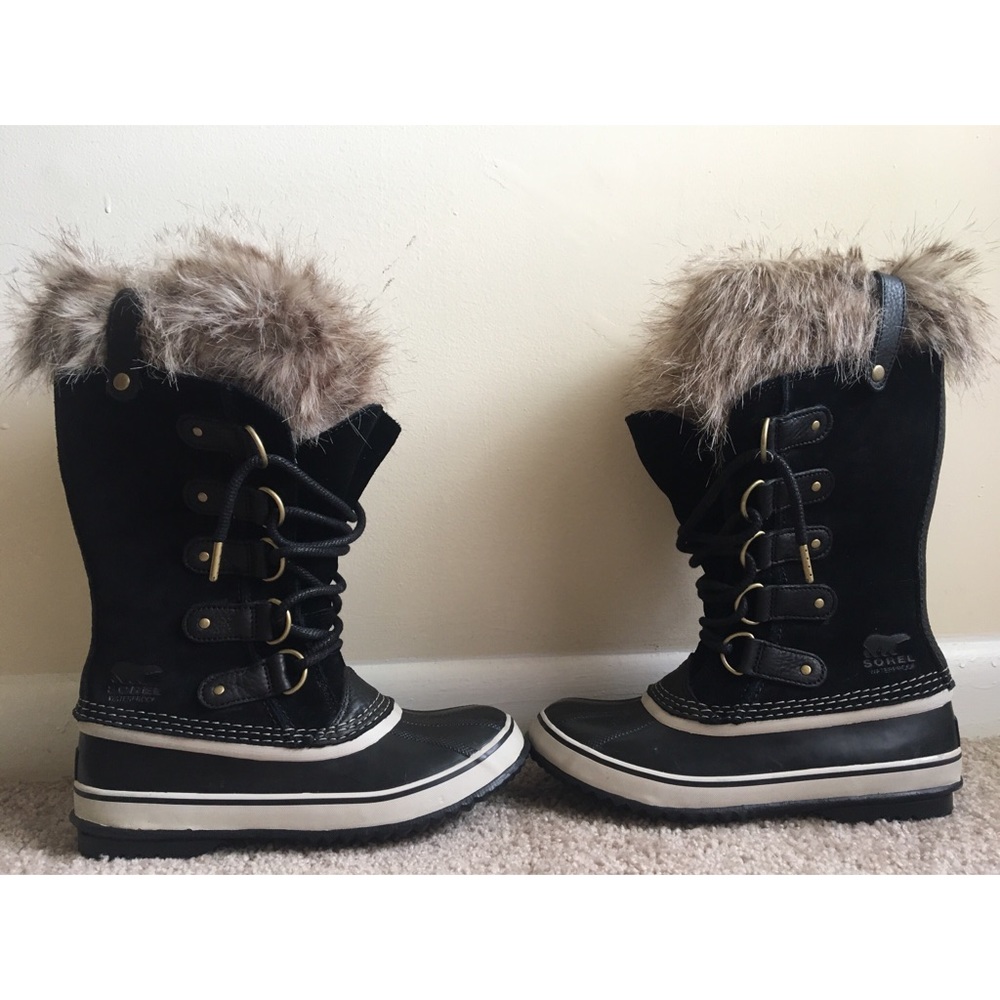 SOLD! Sorel Joan of Arctic Snow Boots - Picture 2 of 8
